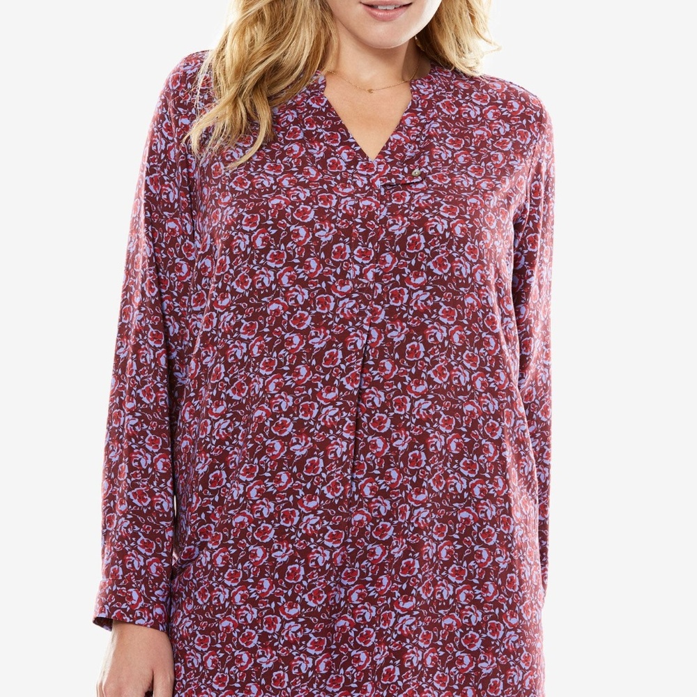 NWT 14/16 front tab tunic long sleeve